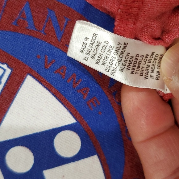 University of Pennsylvania T shirt - Picture 7 of 13